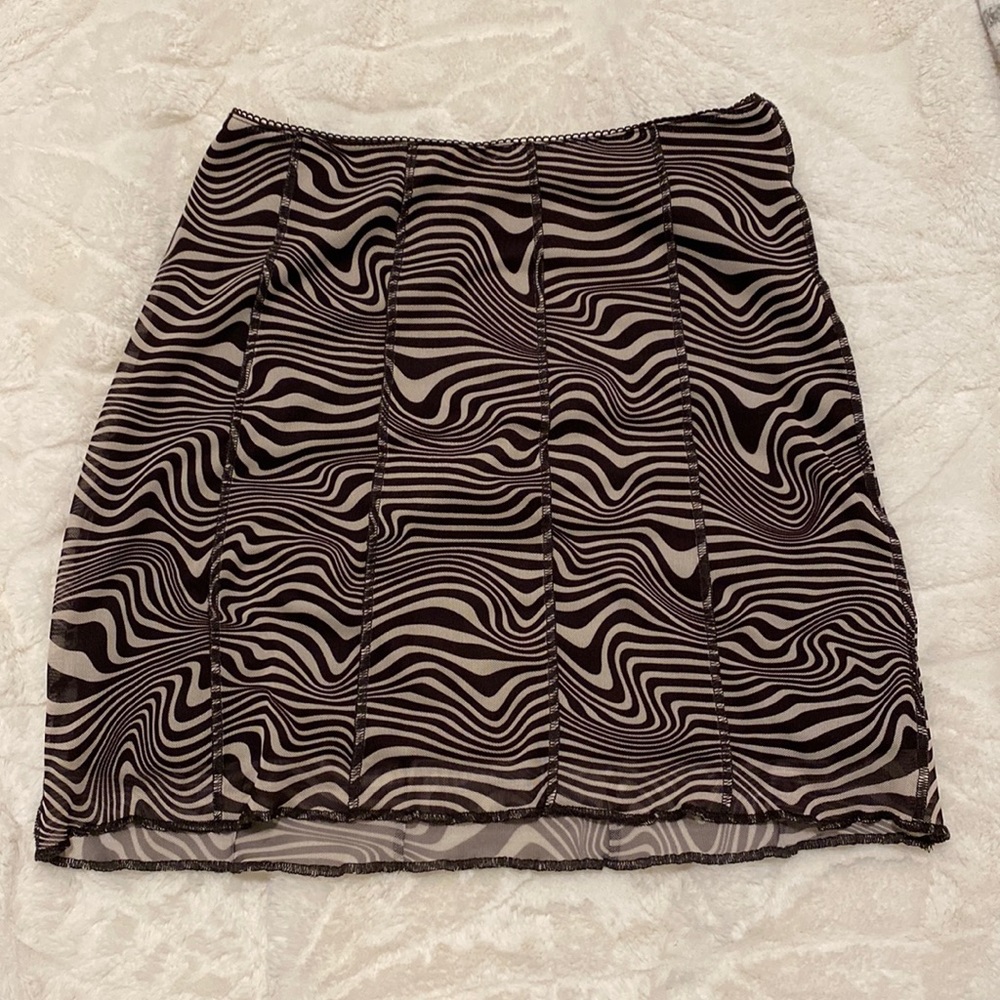H&M mesh printed mini skirt